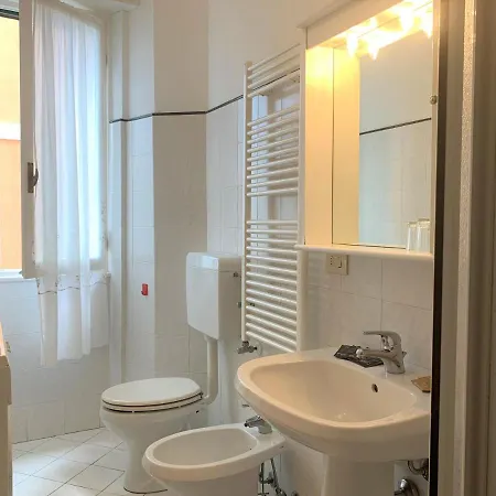 玛丽克莱尔公寓 * 莱万托