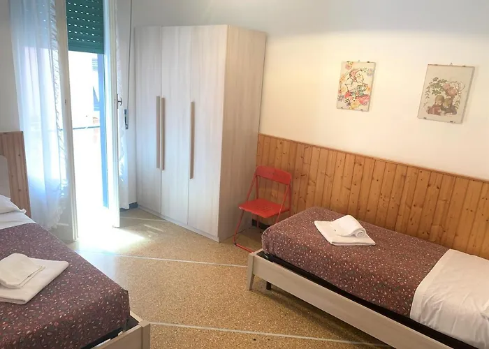 玛丽克莱尔公寓 *