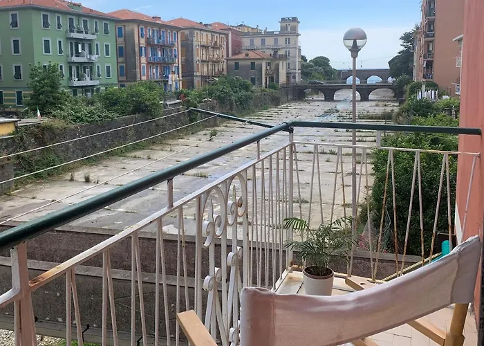 玛丽克莱尔公寓 公寓 *